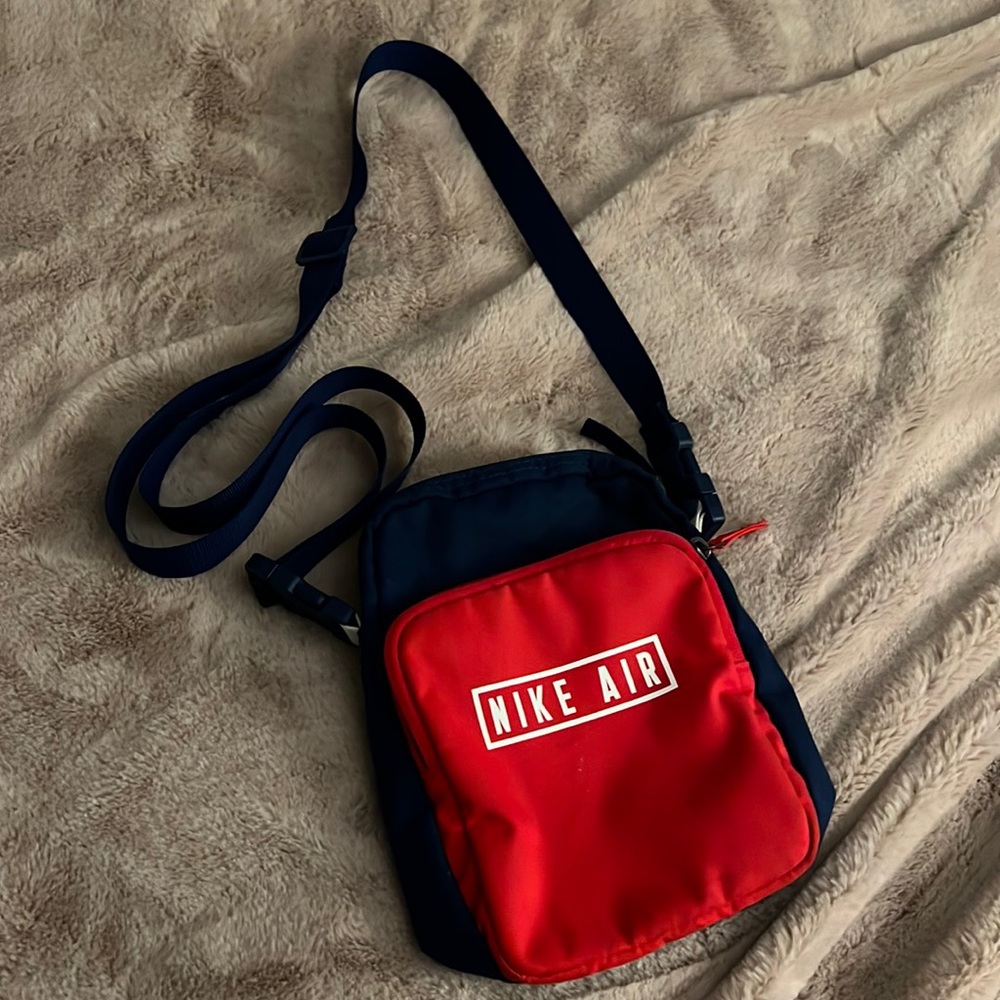 Nike Cross Body Bag